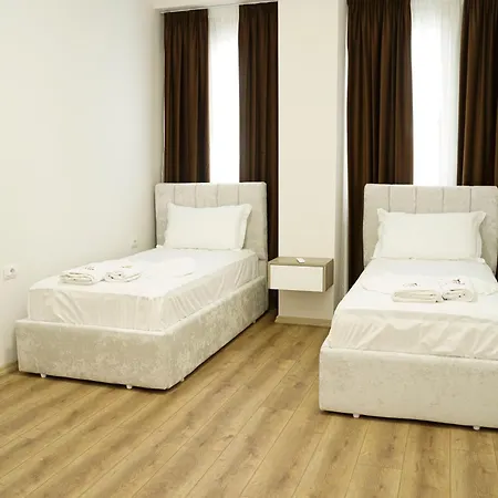 Corner Apartments- Near Airport Tirana