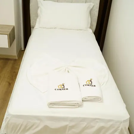 Corner 티라나